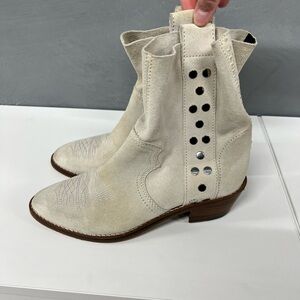 Zadig & Voltaire Cream Ankle Booties